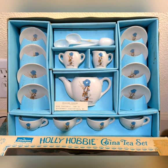 Holly Hobbie Tea Setnull